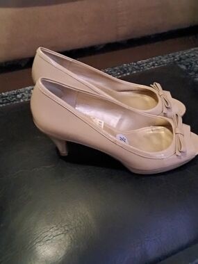 Classic Beige Bow Peep-Toe Pumps for Women
